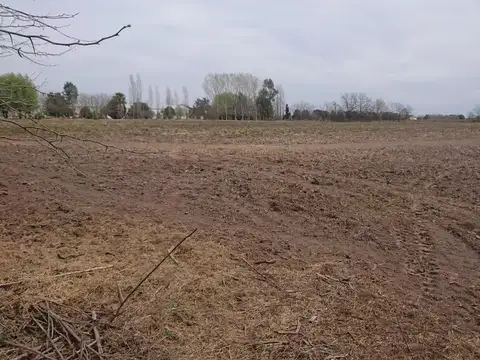 Yapeyú  e/ José Hernández y Ruta Provincial 30