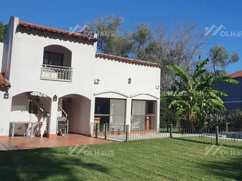 Casa 6 ambientes con 3 baños