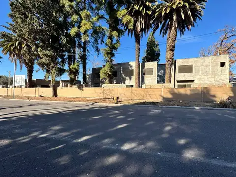 DUPLEX EN VENTA COMPLEJO PRIVADO GODOY CRUZ