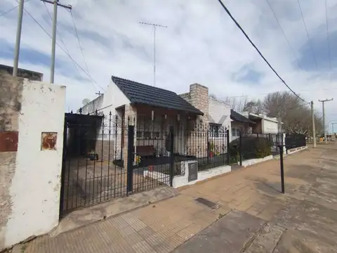 CASA EN VENTA 2 DORMITORIOS- SANFORD SANTA FE