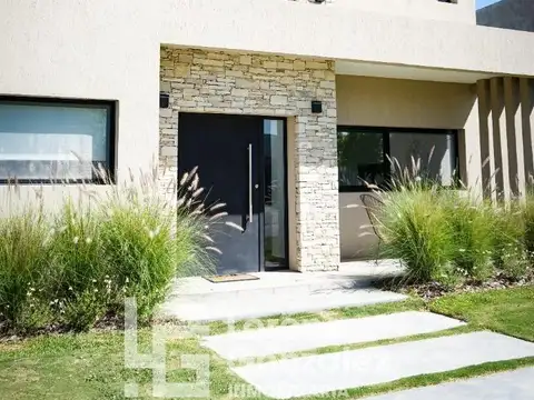 Puertos del Lago, Casa en Alquiler