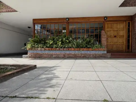 Venta Departamento 3 ambientes en San Isidro con cochera y vista abierta
