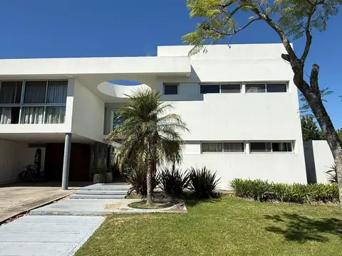 Casa  en Venta en Los Castores, Nordelta, Tigre