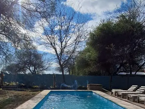 Casa 5 ambientes con 3 baños