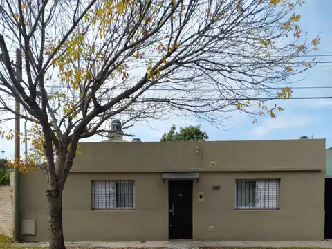 Casa en venta de 2 dormitorios c/ cochera en Saladillo