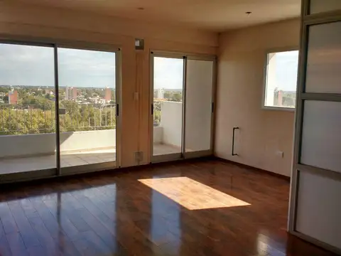 2 dormitorios / 2 Baños / Cochera