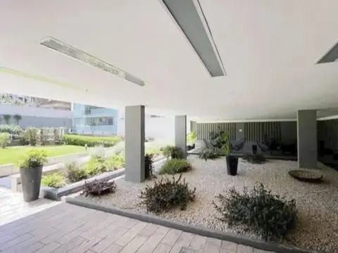 Capitán General Ramón Freire e/ Avenida Monroe y Blanco Encalada