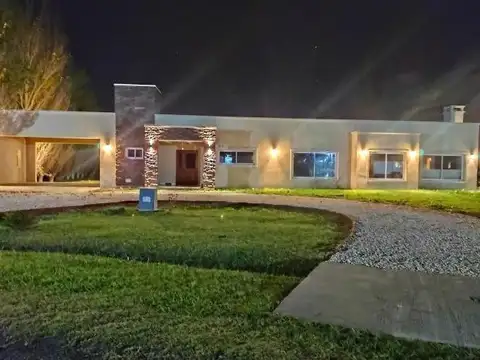 Casa en Alquiler de 3 dormitorios