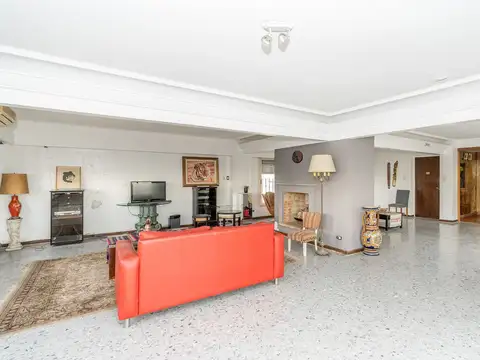 Departamento 8 ambientes con 4 baños