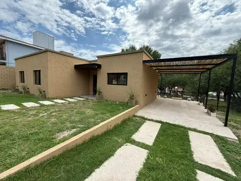 CASA A ESTRENAR EN VENTA , PLAYAS DE ORO VILLA CARLOS PAZ