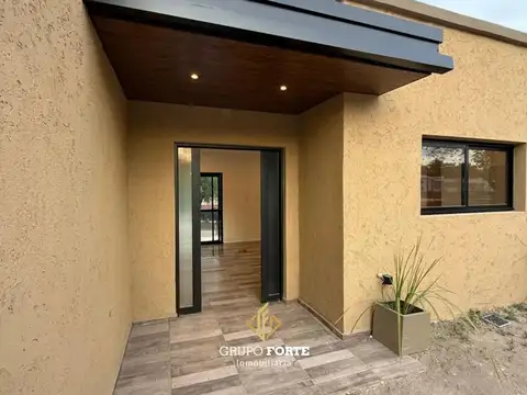 Casa en Venta en Playas De Oro, USD 100.000