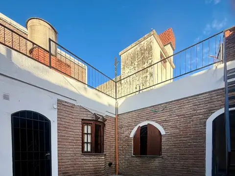 Casa - Arroyito