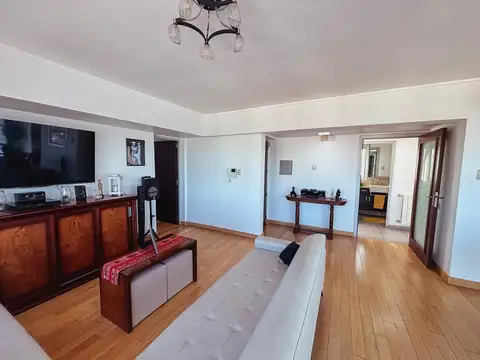Departamento 5 ambientes con 2 baños