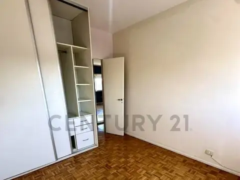 Departamento en Venta en Villa General Mitre, USD 160.000