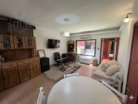 Depto Tipo Casa en Venta 50 años