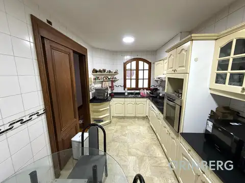 Depto Tipo Casa en Venta con 1 cocheras