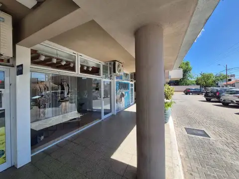 Local en Venta en Avenida, USD 80.000