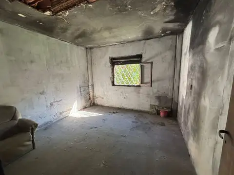 Casa 3 ambientes con 1 baño