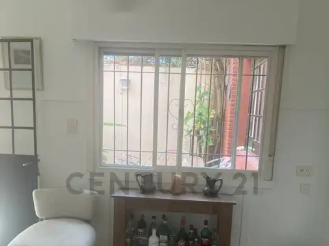 Depto Tipo Casa 6 ambientes con 1 baño