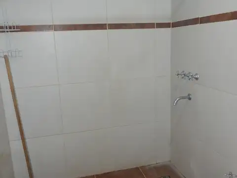 Alquila Complejo con 5 Departamentos en Añelo