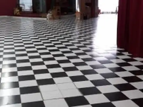 Local comercial ideal fiestas o todo destino en Jose C. Paz