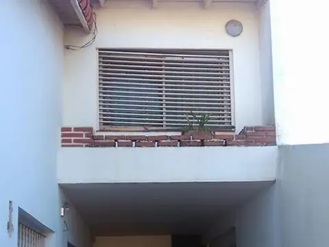 Depto Tipo Casa en Venta en Lanús Este, USD 68.000