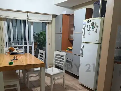 Casa tipo Dúplex 4 Ambientes