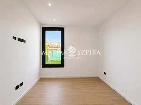 Casa en Venta en Moreno, USD 320.000