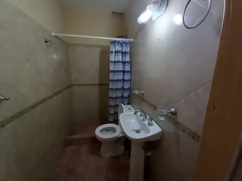 Depto Tipo Casa 2 ambientes con 1 baño