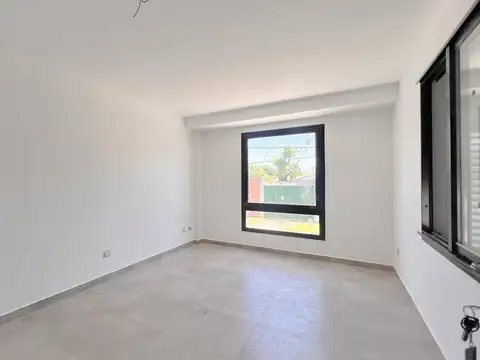 Alquiler galpon con oficinas a estrenar