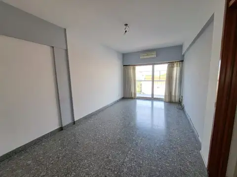 Departamento en Venta en Mataderos, USD 120.000