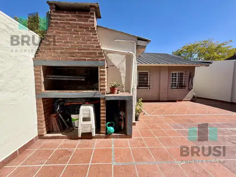 Depto Tipo Casa 4 ambientes con 2 baños