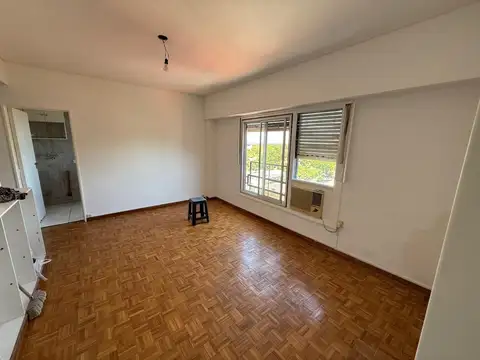 Departamento en Alquiler en Acassuso, $ 700.000