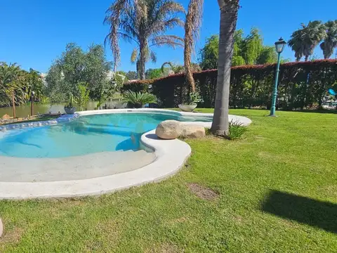 Casa en Alquiler de 4 dormitorios