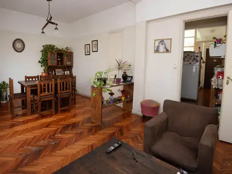BELLEZA DE DEPTO EN AV SAN JUAN AL 3000...SIN IGUAL....