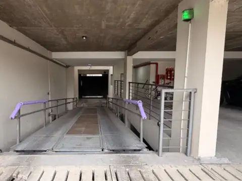 COCHERA EN VENTA - LA PLATA