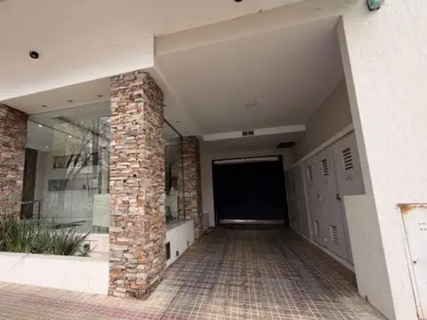 COCHERA EN VENTA - LA PLATA