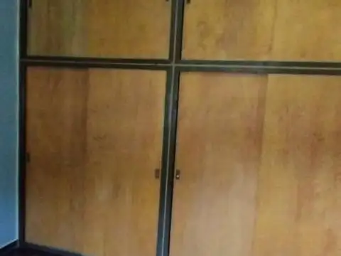 Casa 6 ambientes con 5 baños
