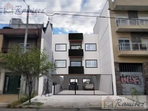 Departamento 3 Amb. En Venta, Balcón, Cochera, 2 Patios - Ramos Mejia