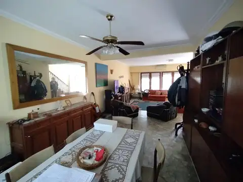 Casa en Venta en Olivos Roche, USD 385.000
