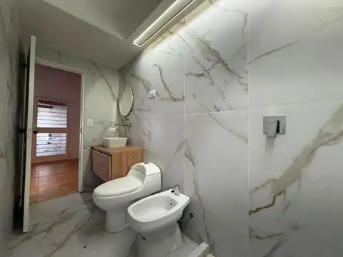 VENTA-CASA 5 AMBIENTES CON PARQUE - SAN ANTONIO DE PADUA