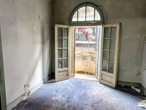 Oficina 4 ambientes con 1 baño