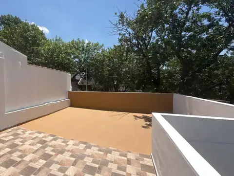Depto Tipo Casa en Venta en Parque Avellaneda, USD 146.900