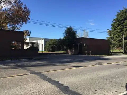 Planta Industrial sobre calle 9 - Parque Industrial PIlar.