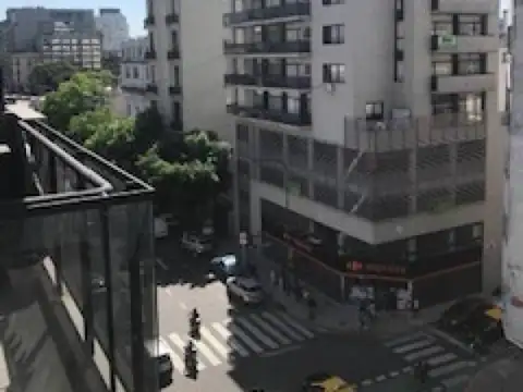 Independencia 874. 2 ambientes al frente. MONSERRAT