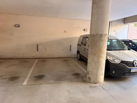 Cochera CUBIERTA Nº 2 con expensas incluidas.-