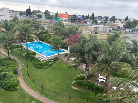 Alquiler,Amoblado. Village Plaza