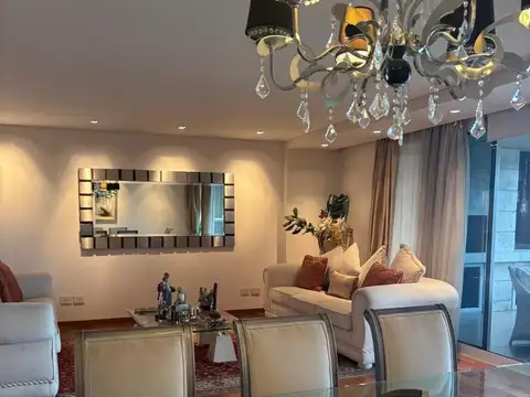 Village Plaza, Zona Mujer Urbana Villa Belgrano.