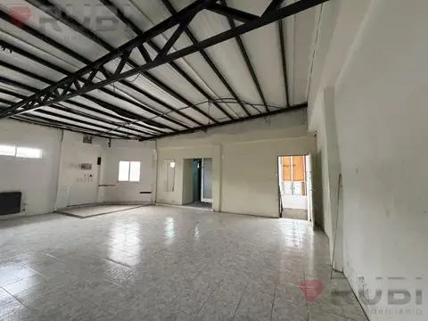 Salón Comercial de 115 m2 en Alquiler en Neuquén Capital