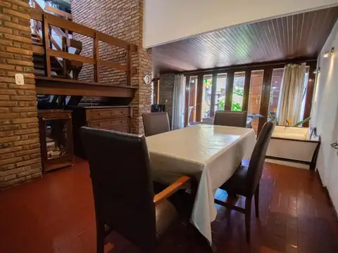 Venta - Casa  3 dormitorios - Tolosa, La Plata